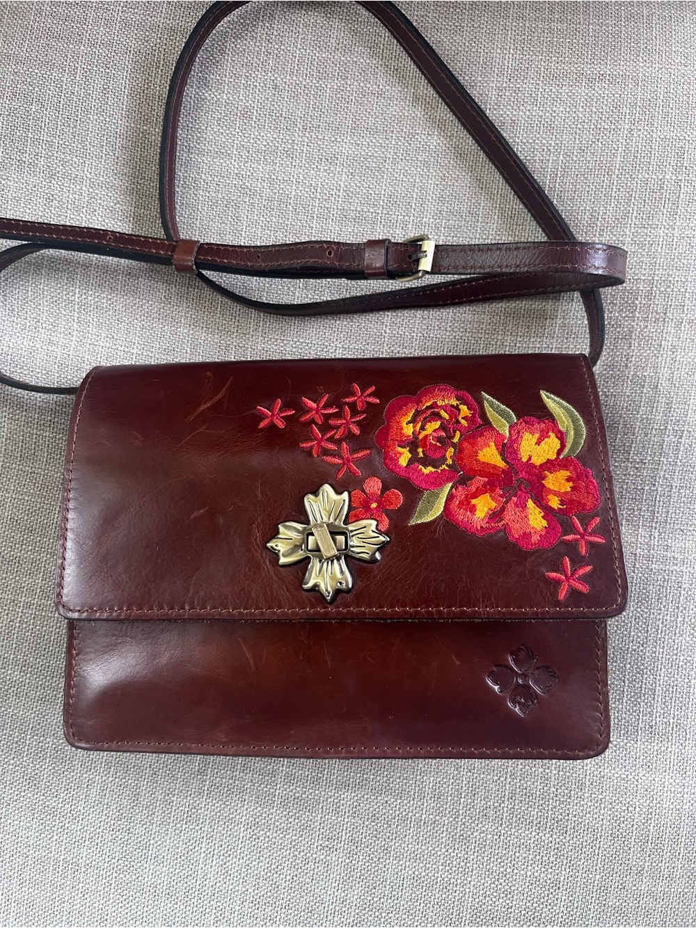 Pristine Patricia Nash Brown Leather Crossbody Bag with Floral Embroidery